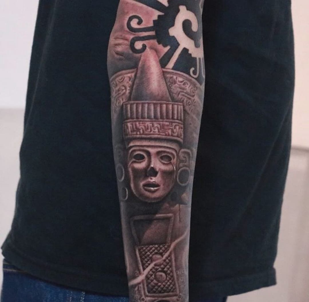 点击大图看下一张：纪念死亡的神灵阿兹特克古老之神纹身神话人物纹身图案