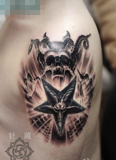 点击大图看下一张：手部霸气超酷的恶魔撒旦纹身图案