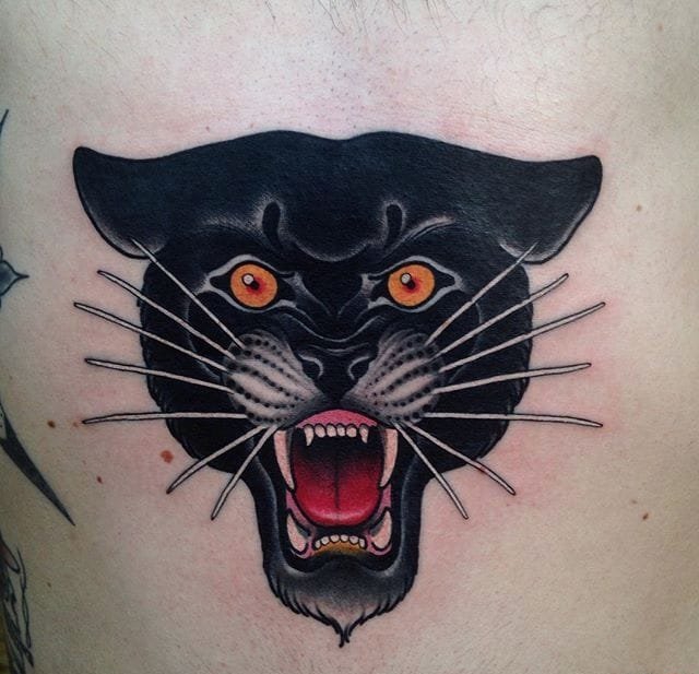 点击大图看下一张：霸气的小黑猫纹身动物图案纹身