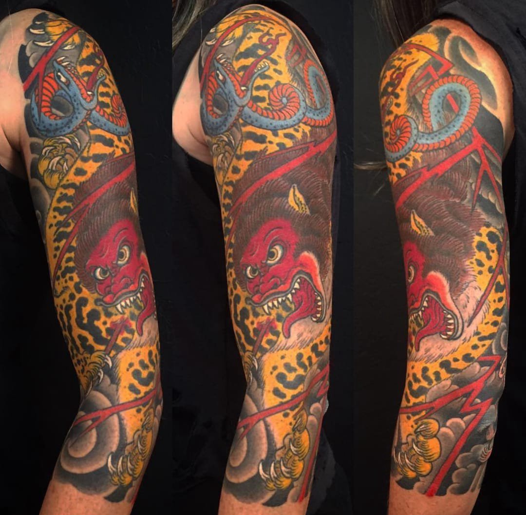 点击大图看下一张：霸气的彩色大面积满背传统日式纹身花臂纹身图案