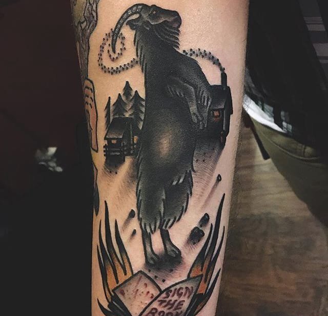 点击大图看下一张：各种各样的黑色山羊纹身动物图案纹身