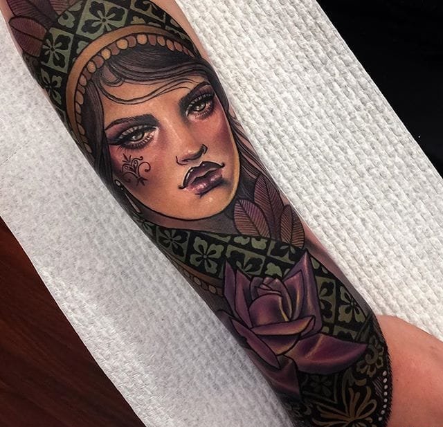 点击大图看下一张：来自于纹身师汉娜最擅长新传统纹身图案
