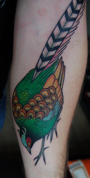 点击大图看下一张：漂亮的彩色雉科鸟纹身动物纹身图片