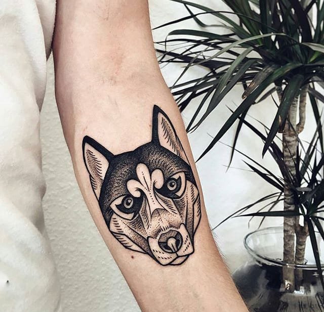 点击大图看下一张：13款可爱的宠物狗纹身动物哈士奇肖像纹身图案