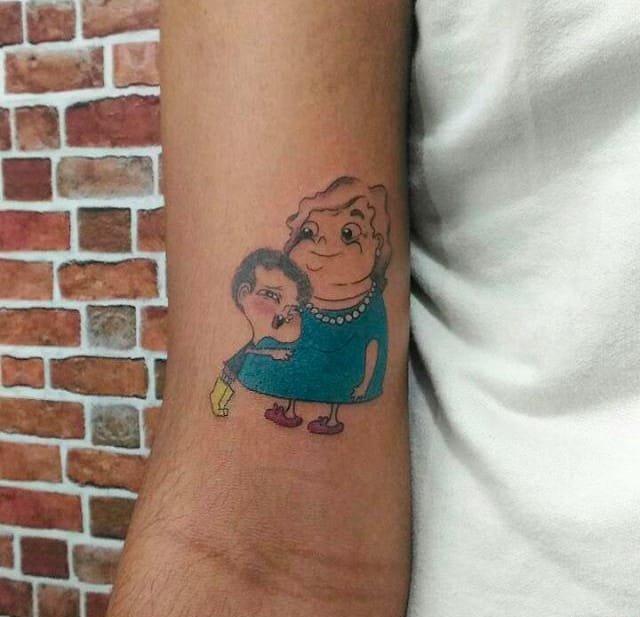 点击大图看下一张：16款彩色新星动漫人物的纹身卡通纹身小图案