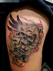 一张腿部超酷的欧美彩色骷髅纹身图案