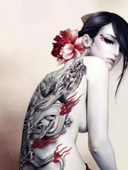 妖娆媚女背部火龙纹身图片