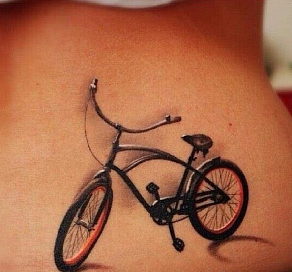 点击大图看下一张：腰部创意立体的自行车纹身图案