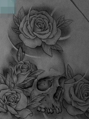 一张潮流经典的黑灰骷髅与玫瑰花纹身图案
