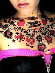 性感女生胸部个性花藤心形纹身