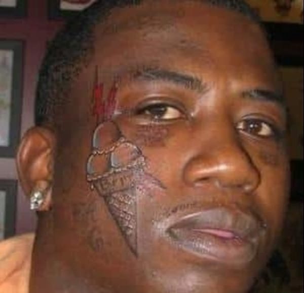 点击大图看下一张:面部个性纹身花体英文字脸部传统风格纹身图案