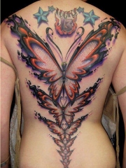 欧美女背部创意3d蝴蝶纹身