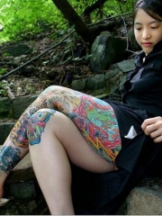 美女大腿艳丽迷人的花腿纹身