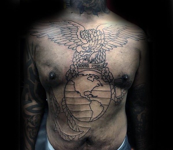 点击大图看下一张：几款男性胸部上的霸气的纹身图案欣赏