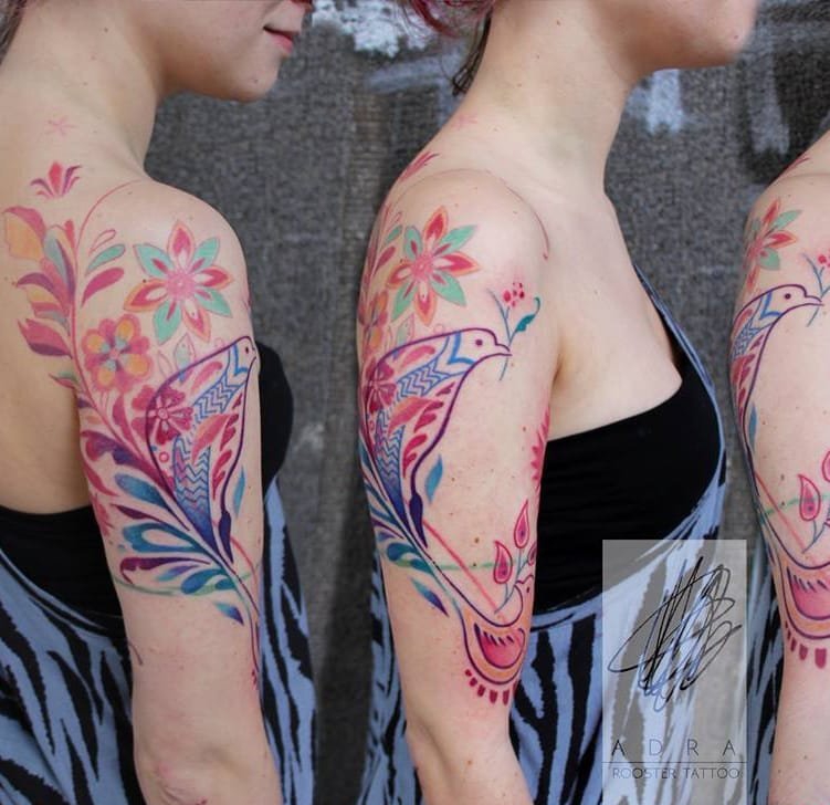 点击大图看下一张：女性精致彩绘纹身几何纹身和小清新植物纹身图案