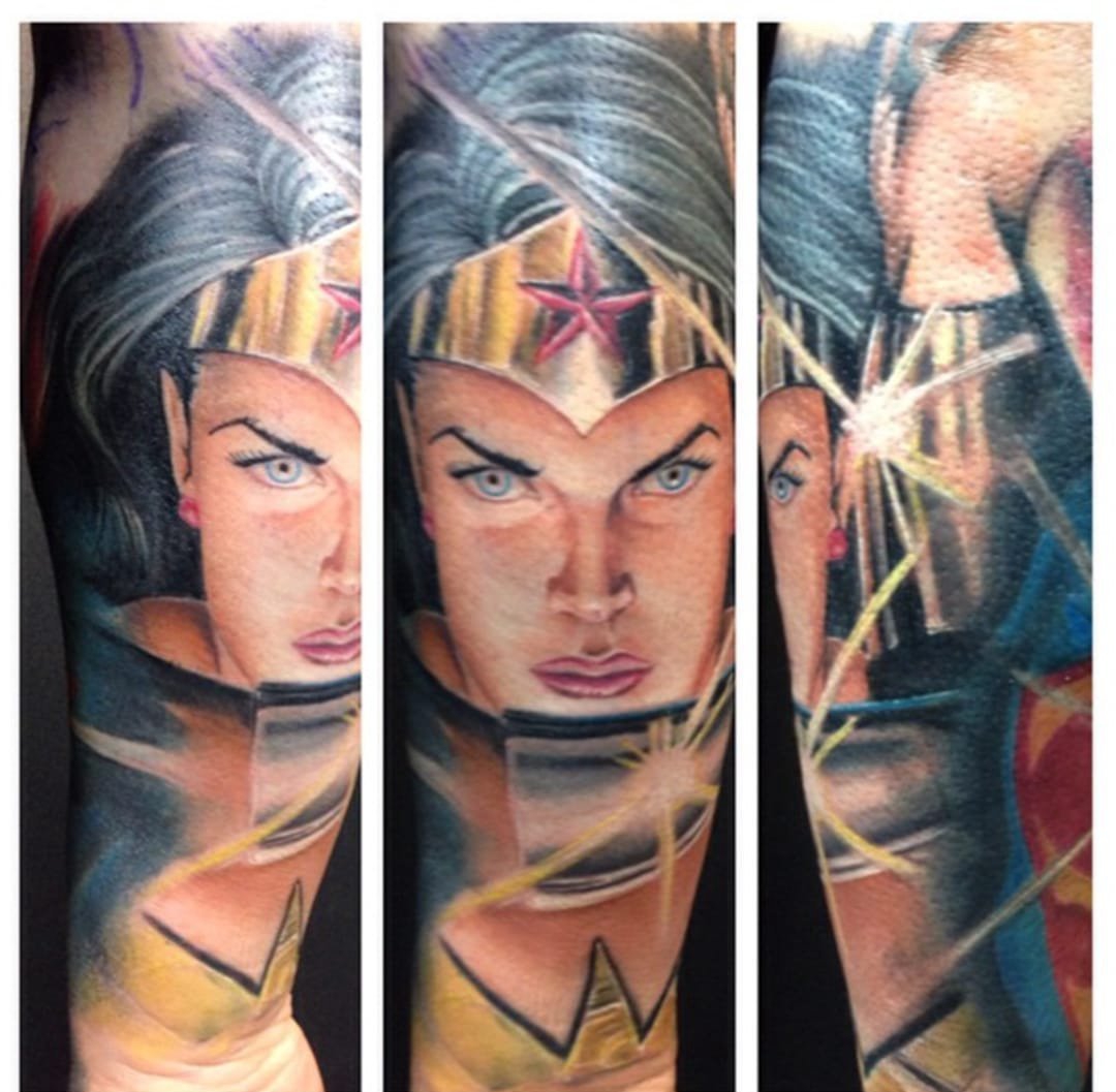 点击大图看下一张：卡通彩色纹身动漫人物神奇女侠漫画纹身图案