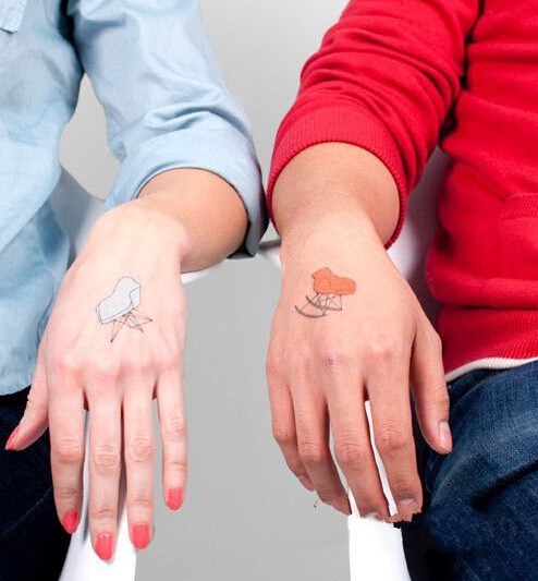 点击大图看下一张：情侣手背创意婴儿车纹身图案