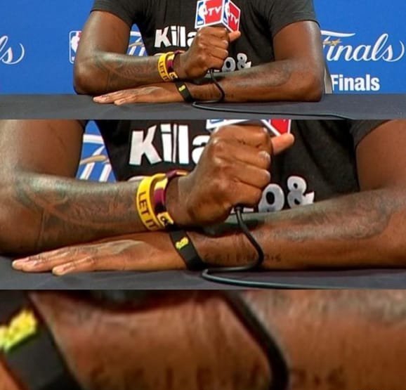 点击大图看下一张:手臂上传统彩色纹身花体英文字卡通纹身小图案