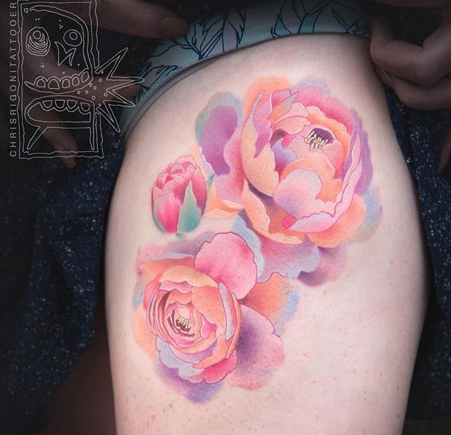 点击大图看下一张：漂亮的花朵纹身粉红小清新几何花纹身图案
