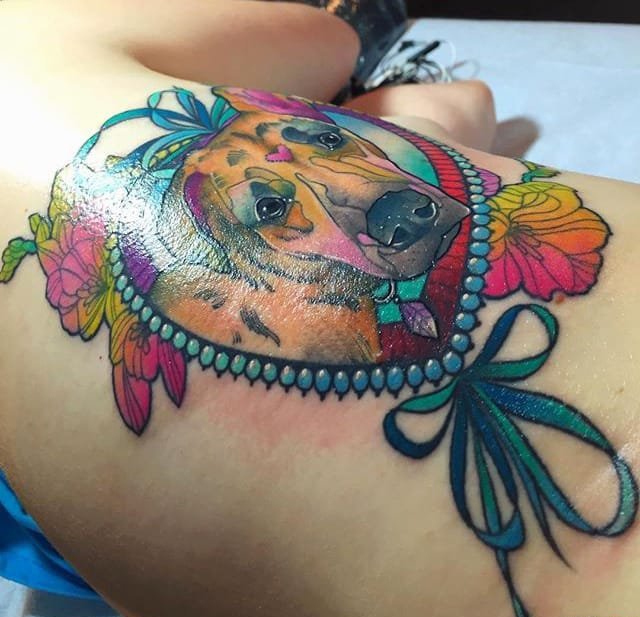 点击大图看下一张:五颜六色的可爱动物图案纹身水彩风格