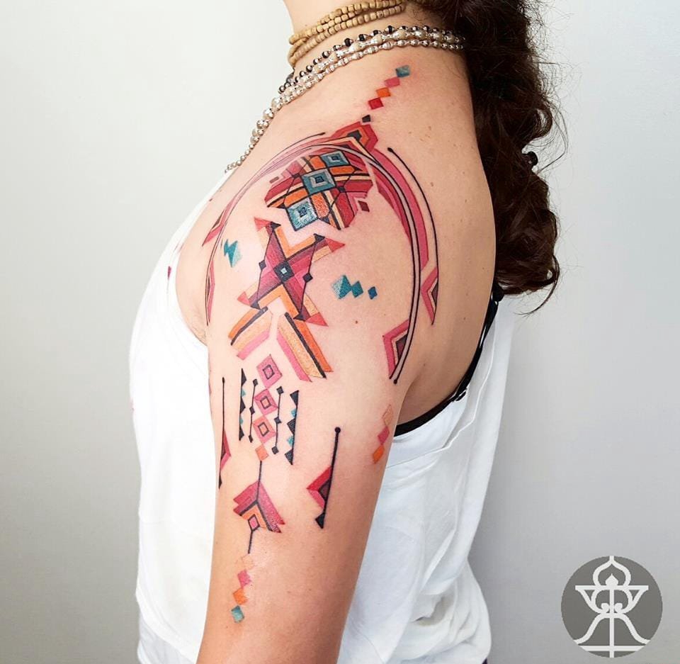 点击大图看下一张:16款彩色简单个性线条纹身动物和几何花臂纹身图案