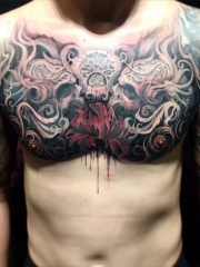 胸部骷髅与莲花创意纹身图案