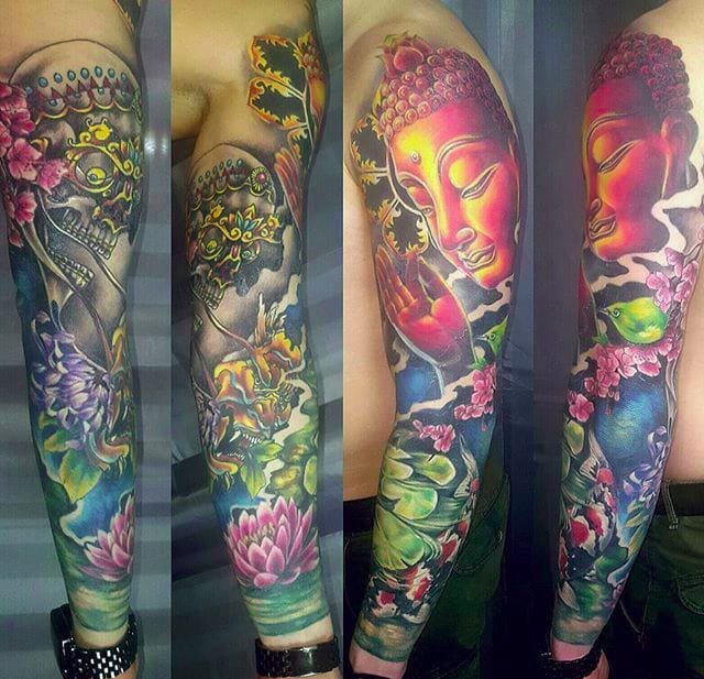 点击大图看下一张：多款漂亮帅气的花臂纹身图片