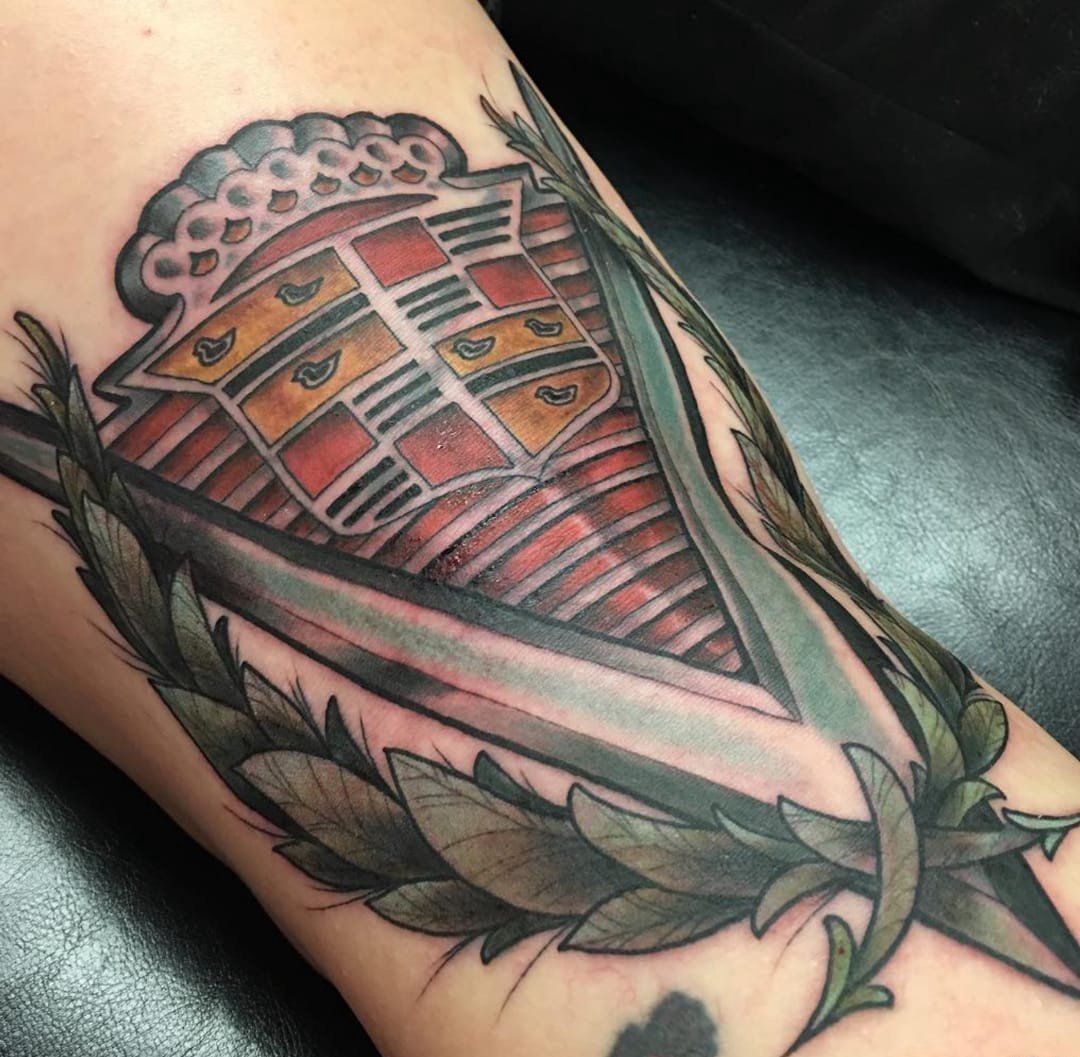 点击大图看下一张：凯迪拉克标志纹身花体英文字汽车纹身图案大全