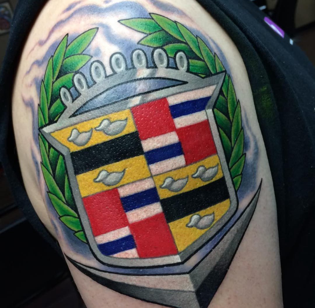 点击大图看下一张：凯迪拉克标志纹身花体英文字汽车纹身图案大全