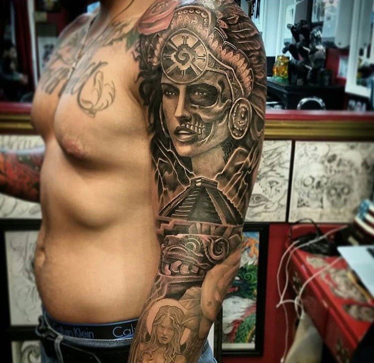 点击大图看下一张：22款黑灰色的欧美满臂纹身时尚花臂纹身图案