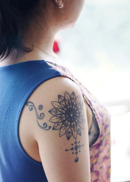 点击大图看下一张：梵花创意图腾手臂纹身图案