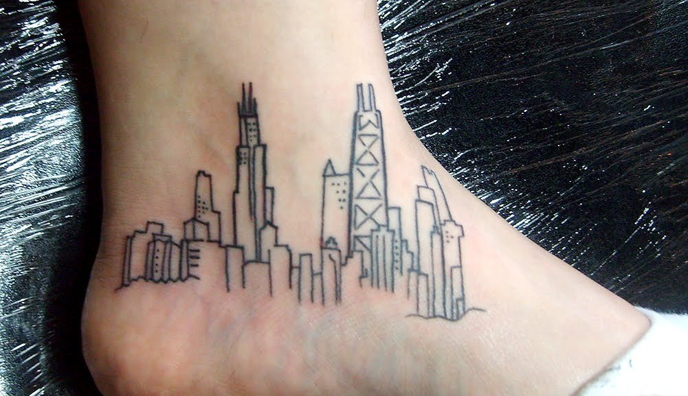 点击大图看下一张：描绘城市标志建筑天际线的纹身图案