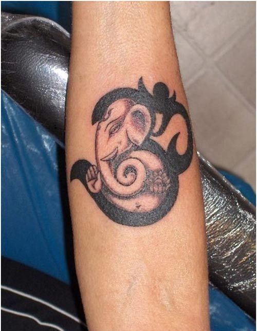 点击大图看下一张：黑色的个性的酷酷的梵文纹身式样图腾纹身图案