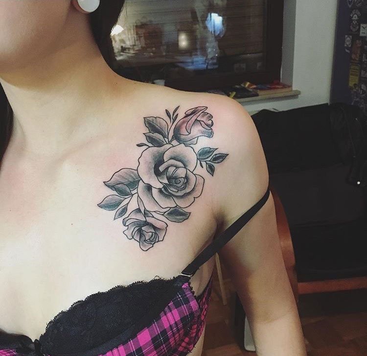 点击大图看下一张：黑色简单个性线条纹身点刺纹身玫瑰花图案大全