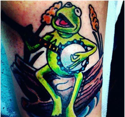 点击大图看下一张：很喜欢的可爱女生纹身图卡通青蛙小动物纹身图案