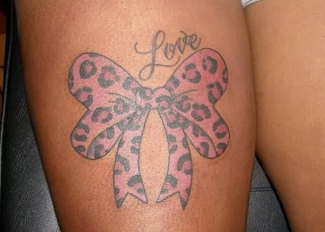 点击大图看下一张：女孩足部或腿部上女神纹身小清新纹身蝴蝶结图案