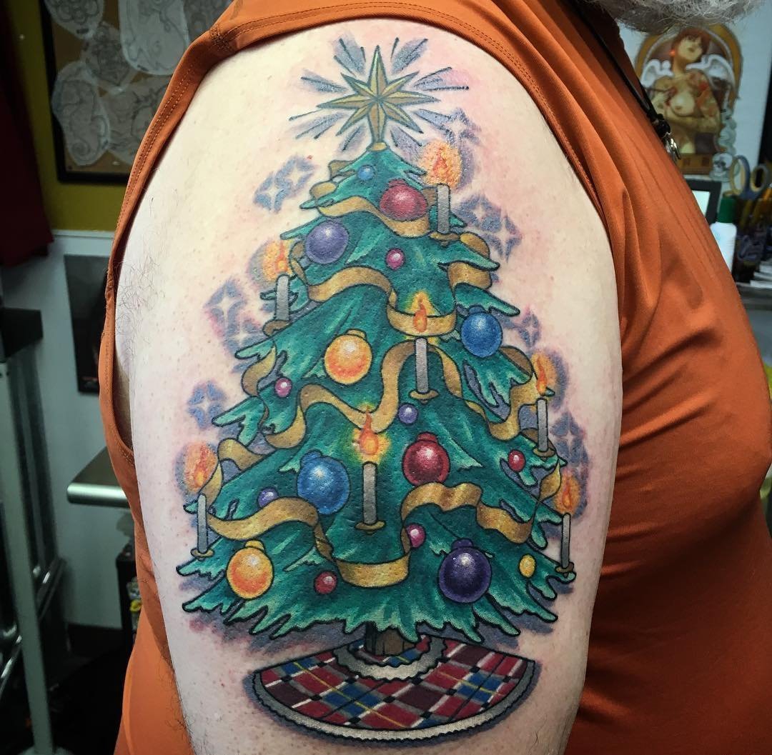 点击大图看下一张：各种漂亮的圣诞树和圣诞老人纹身图案