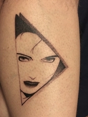 黑色的点刺纹身几何元素纹身三角形纹身图片
