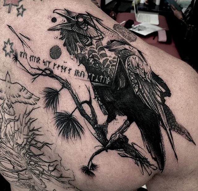 点击大图看下一张：个性的黑色素描风格纹身图案