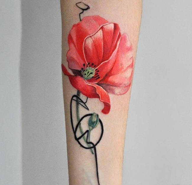 点击大图看下一张：女生中国风花卉泼墨纹身图案