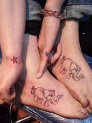 个性情侣脚背星星和大象纹身图案