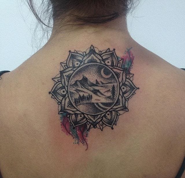 点击大图看下一张：极其富有个性的一组简单纹身图案