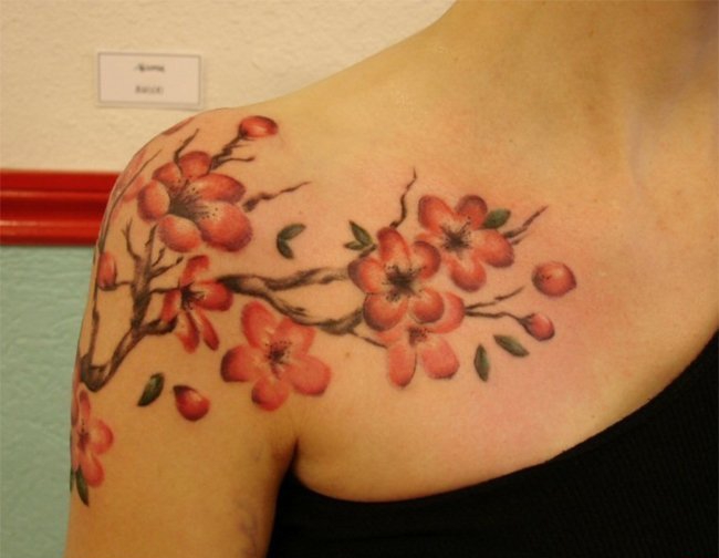 点击大图看下一张:女生中国风梅花纹身小花朵植物颜料纹身图案