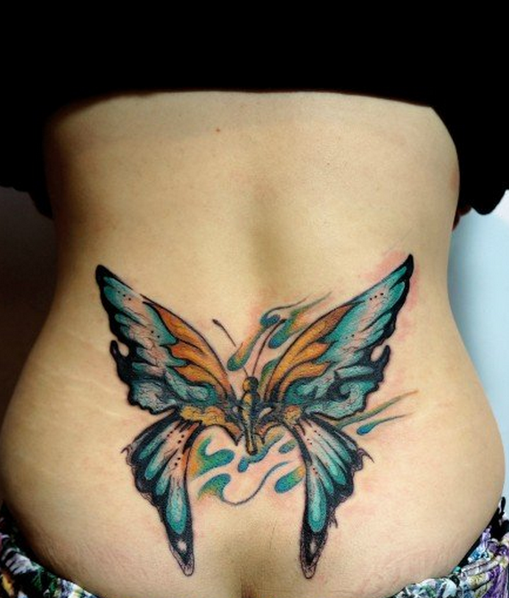 点击大图看下一张：女性腰部彩色个性蝴蝶纹身图案