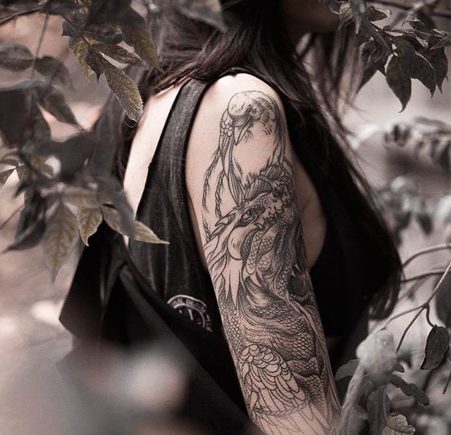 点击大图看下一张：一组个性的纹身黑白灰风格点刺纹身图案