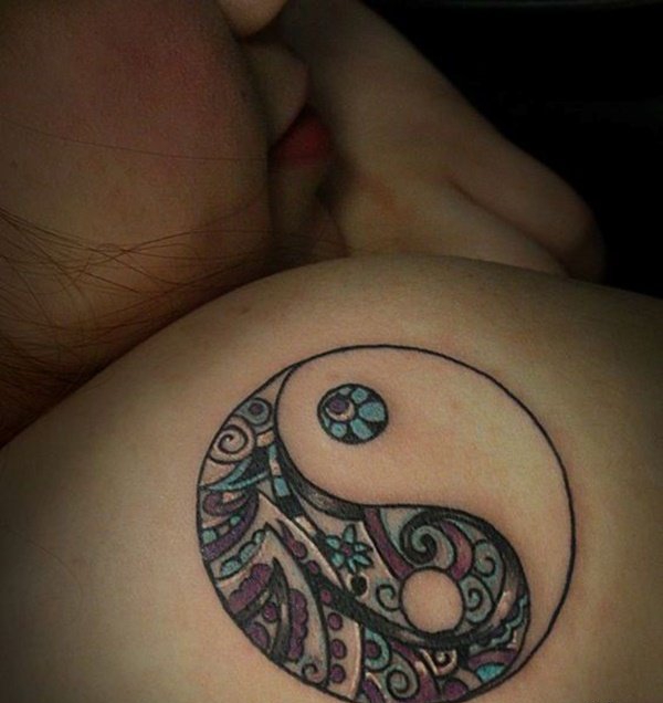 点击大图看下一张:多元素中国风太极八卦纹身图案