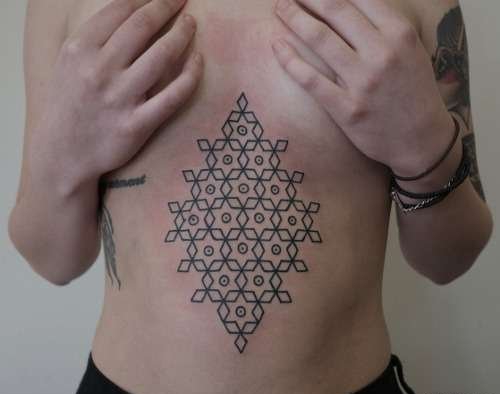 点击大图看下一张：黑白简约线条几何元素纹身图案