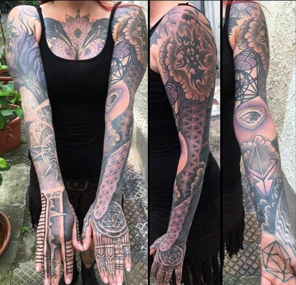 点击大图看下一张：女性手臂线条纹身点刺技巧文艺花臂纹身素描技巧纹身图案