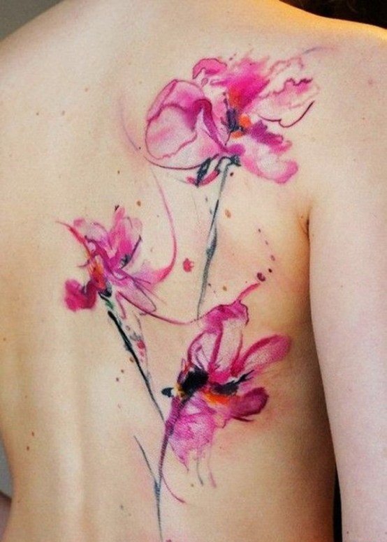 点击大图看下一张:女生后腰纹身黑白灰风格抽象线条纹身图案