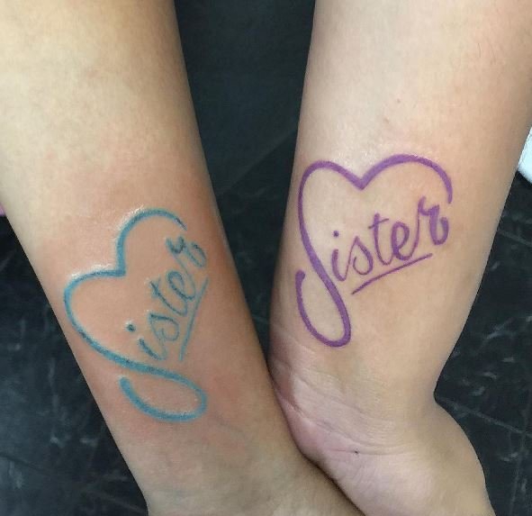 点击大图看下一张:象征女生友谊的线条纹身简洁姐妹纹身小图案